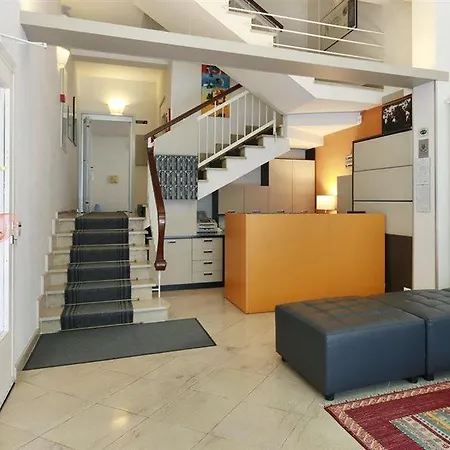 Hotel Lupori 2*