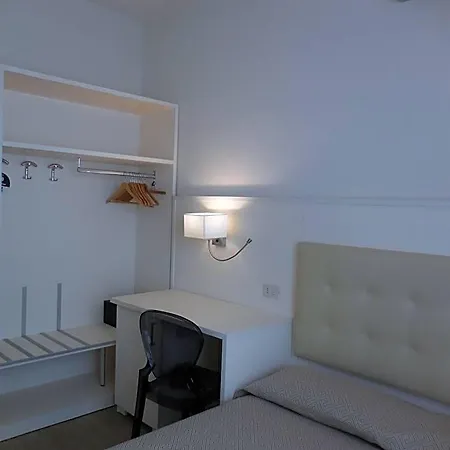 Lupori Hotel 2*
