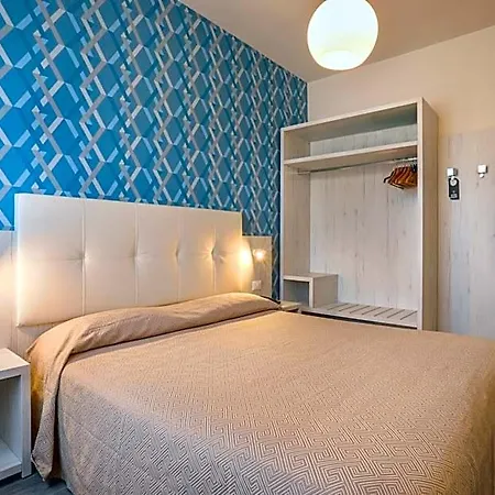 Lupori Hotel 2*