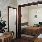 Lupori Hotel 2*